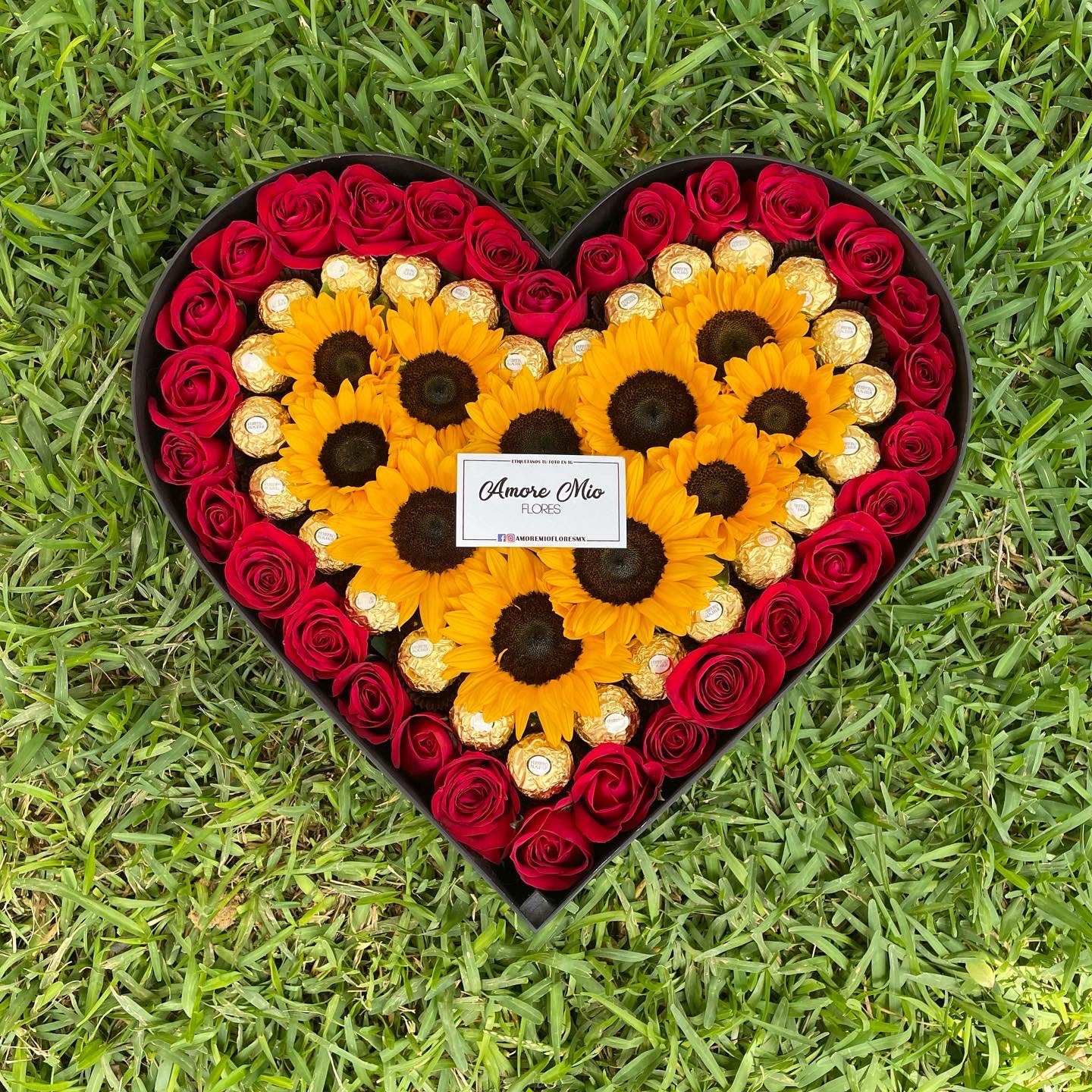 Caja Corazón Ferrero - Floristeria Manantial De Flores