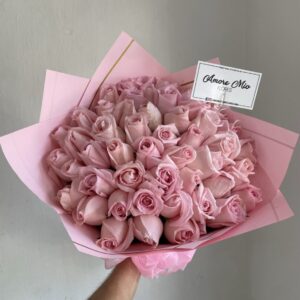 Ramo de 50 rosas color rosa