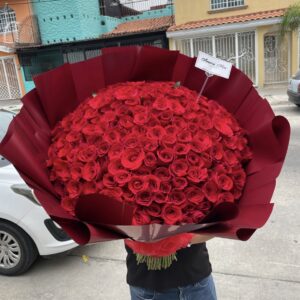 Ramo de 200 rosas rojas