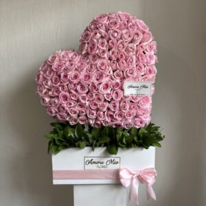 Corazón de 170 rosas