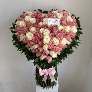 170 rosas en forma de corazón